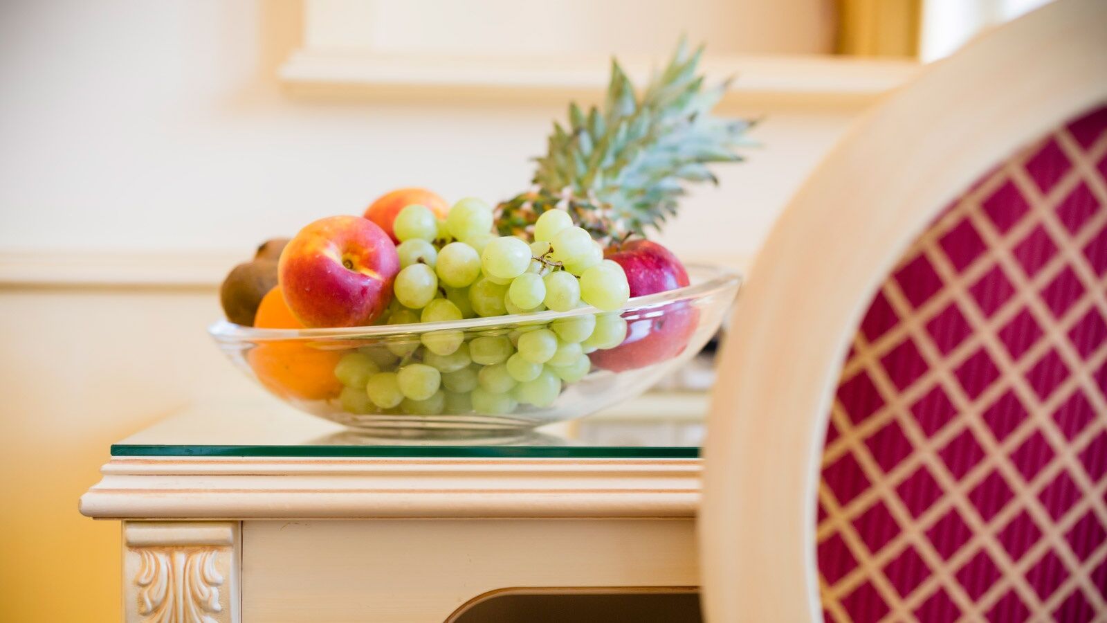 럭셔리 패밀리 호텔 로열 팰리스 프라하 객실 사진 Fruit bowl